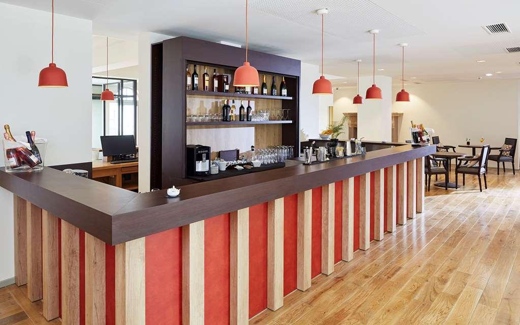Mercure Maintenon Restoran foto