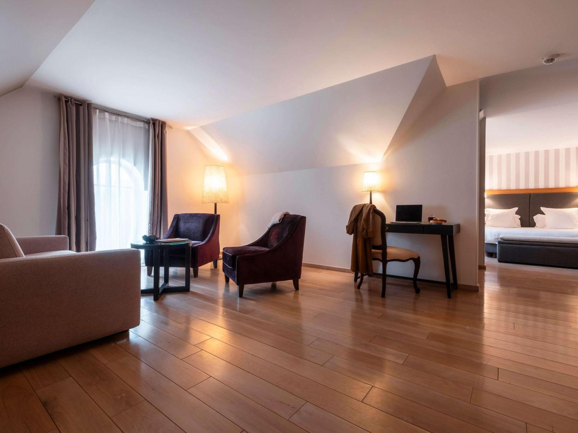 Mercure Maintenon Bagian luar foto